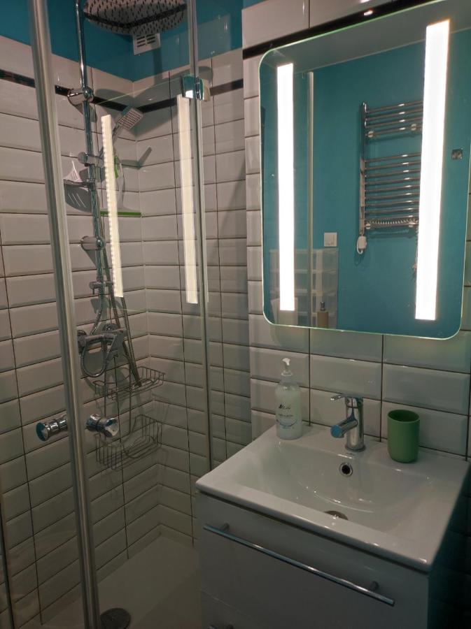 Single Room No.4 In The Very Center Of Varsó Kültér fotó